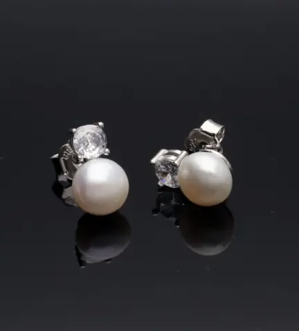 pendientes de plata con perla cultivada vista sin retoque