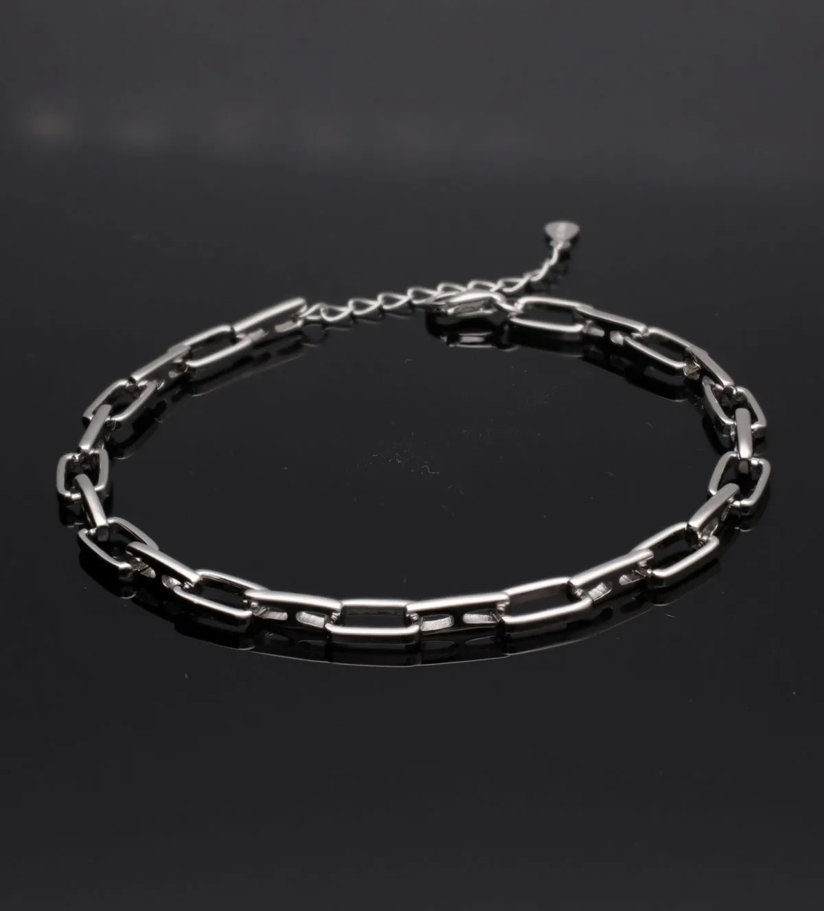 Pulsera de plata 280_2041123 pulsera-de-plata-280_2041123 fondo negro sin retoque