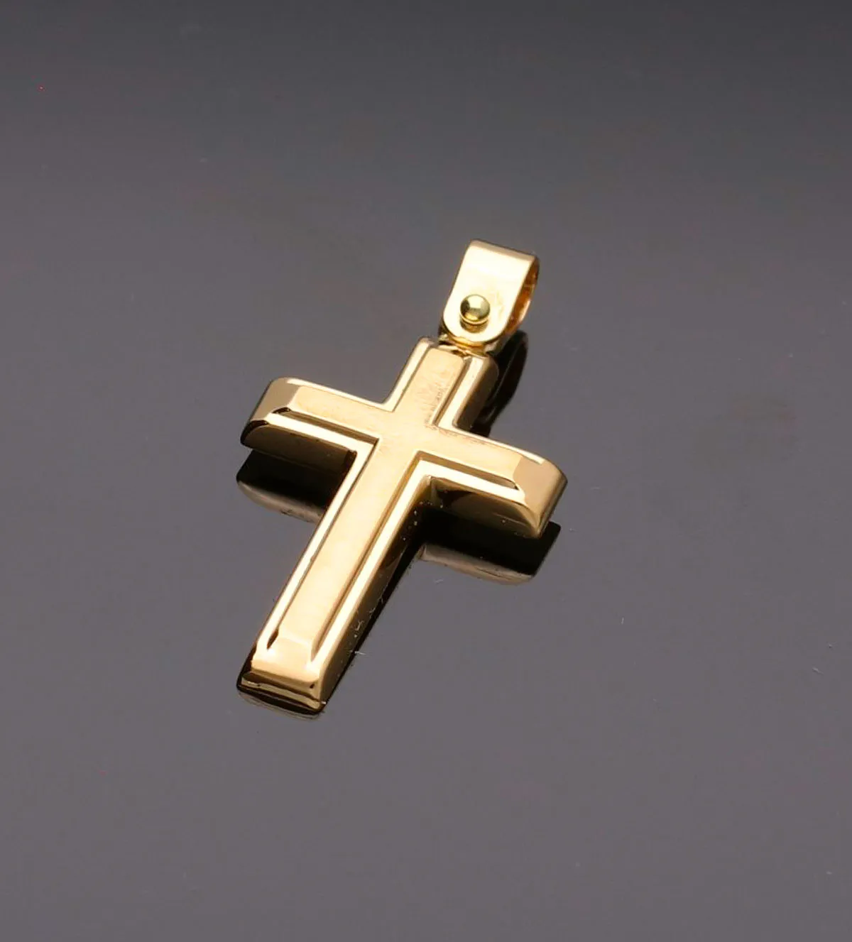 Cruz de oro 18K 036_BB_25X21 cruz-de-oro-036_BB_25X21. fondo negro