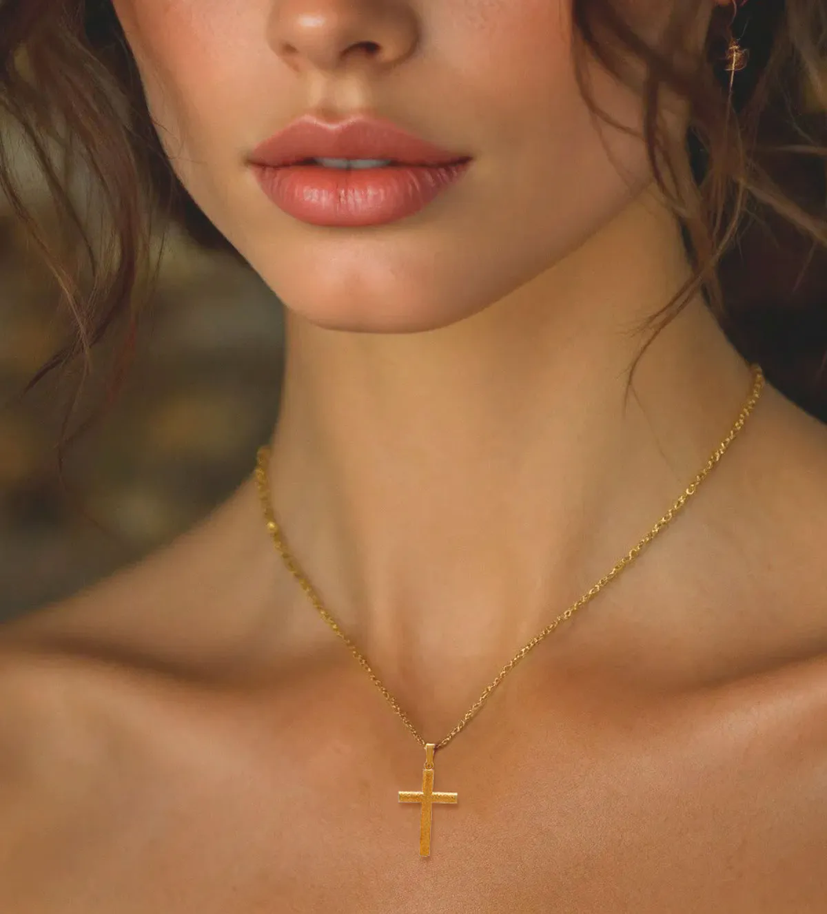 Cruz de oro amarillo 18K 036_BB_25X15 cruz-de-oro-chanela-redonda-diamantada-036_BB_25X15 modelo