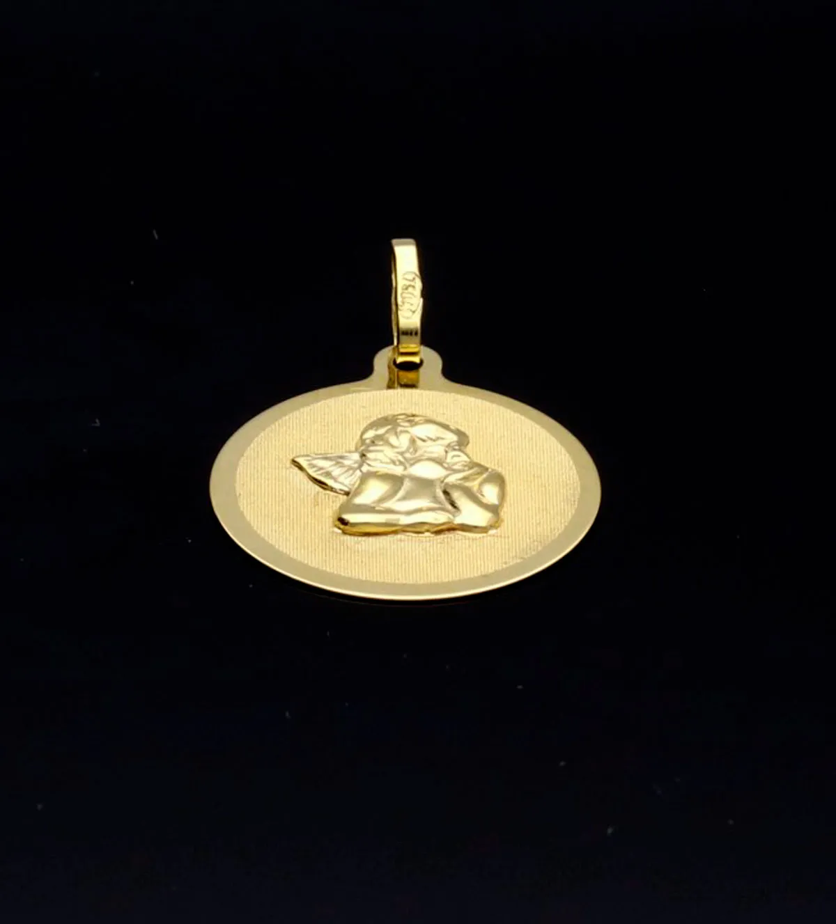 Medalla de oro Ángel de la Guarda 036_BB_25M23 medalla-de-oro-angel-de-la-guarda-036_BB_25M23 fondo negro sin retoque