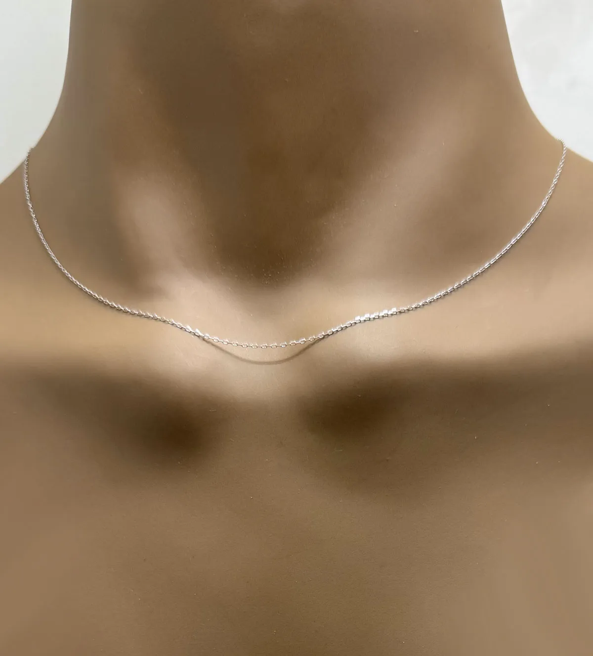 Cadena de oro blanco 309_999-B cadena-de-oro-blanco-309_999-B busto