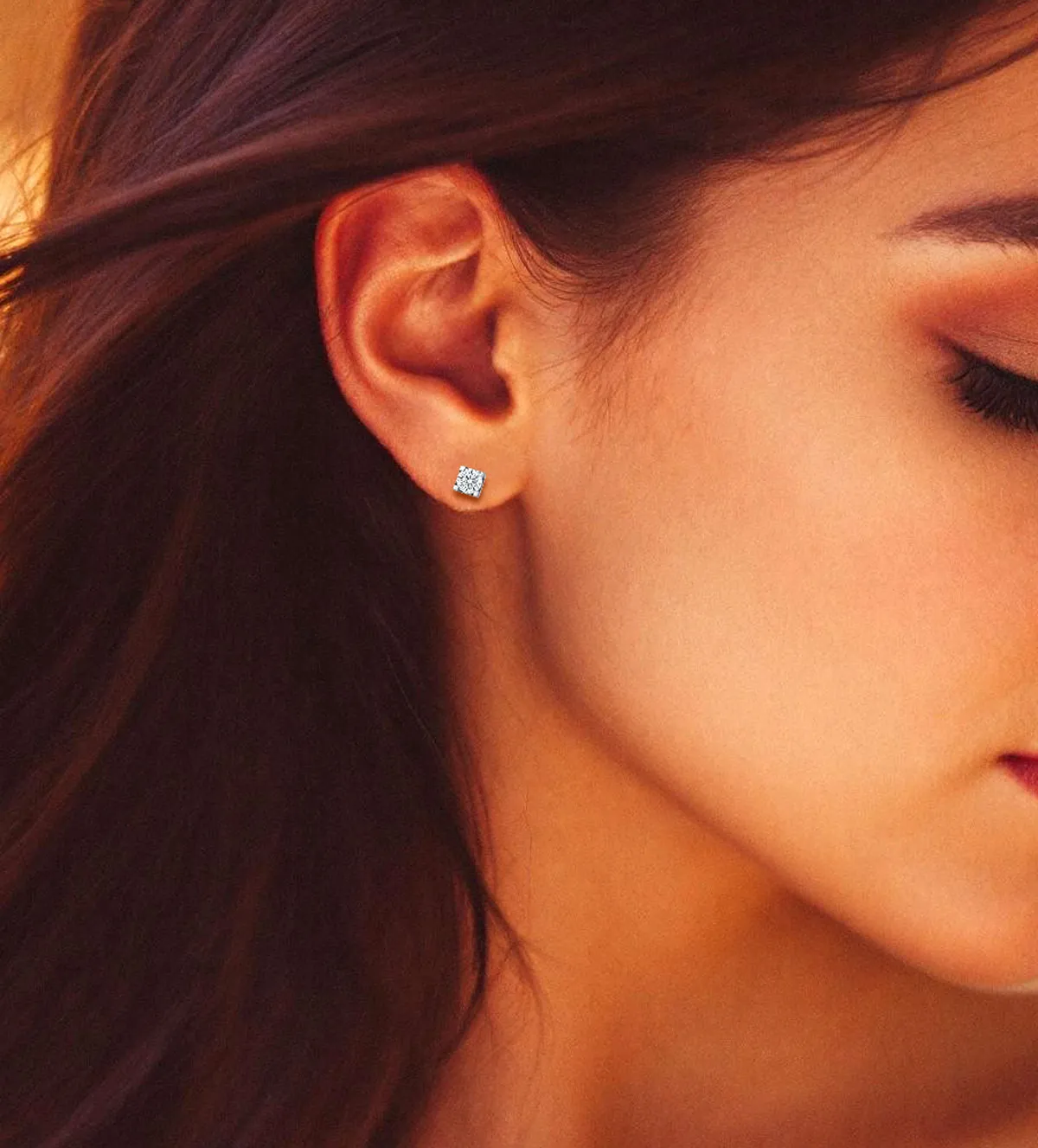 Pendientes de oro blanco con brillantes 036_BB_25TB3 pendientes-de-oro-blanco-con-brillantes-036_BB_25TB3 toma modelo