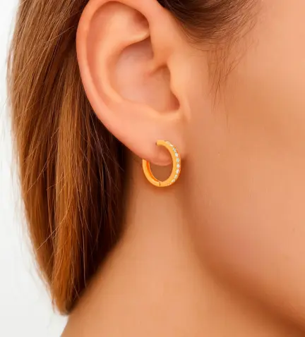 pendientes-de-oro-con-circones-030_4607 modelo