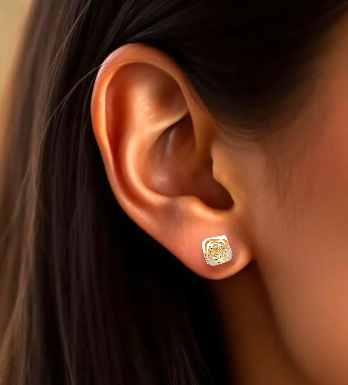 pendientes-de-oro-18k-bicolor-243_613-00131 modelo