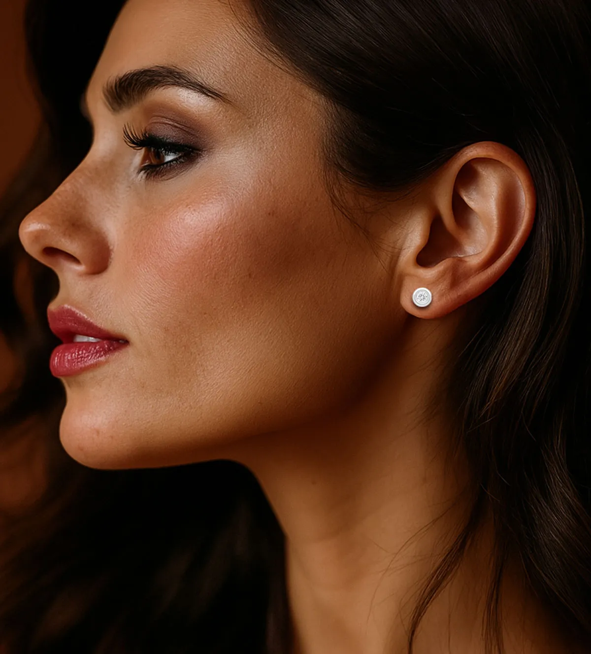 Pendientes de oro para bebe chatones 243_486-00062 pendientes-de-oro-con-circon-243_486-00062 modelo mujer