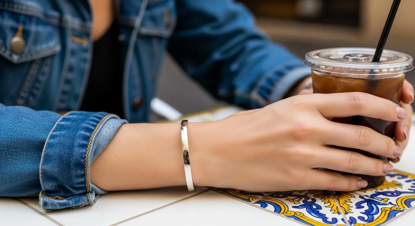 Pulseras rígidas de plata: 3 razones con poder para su gran regreso Pulseras rigidas de plata 3 razones con poder para su gran regreso6