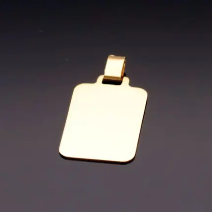 chapa-de-identidad-de-oro-rectangular-243_000-05660 toma sin retoque