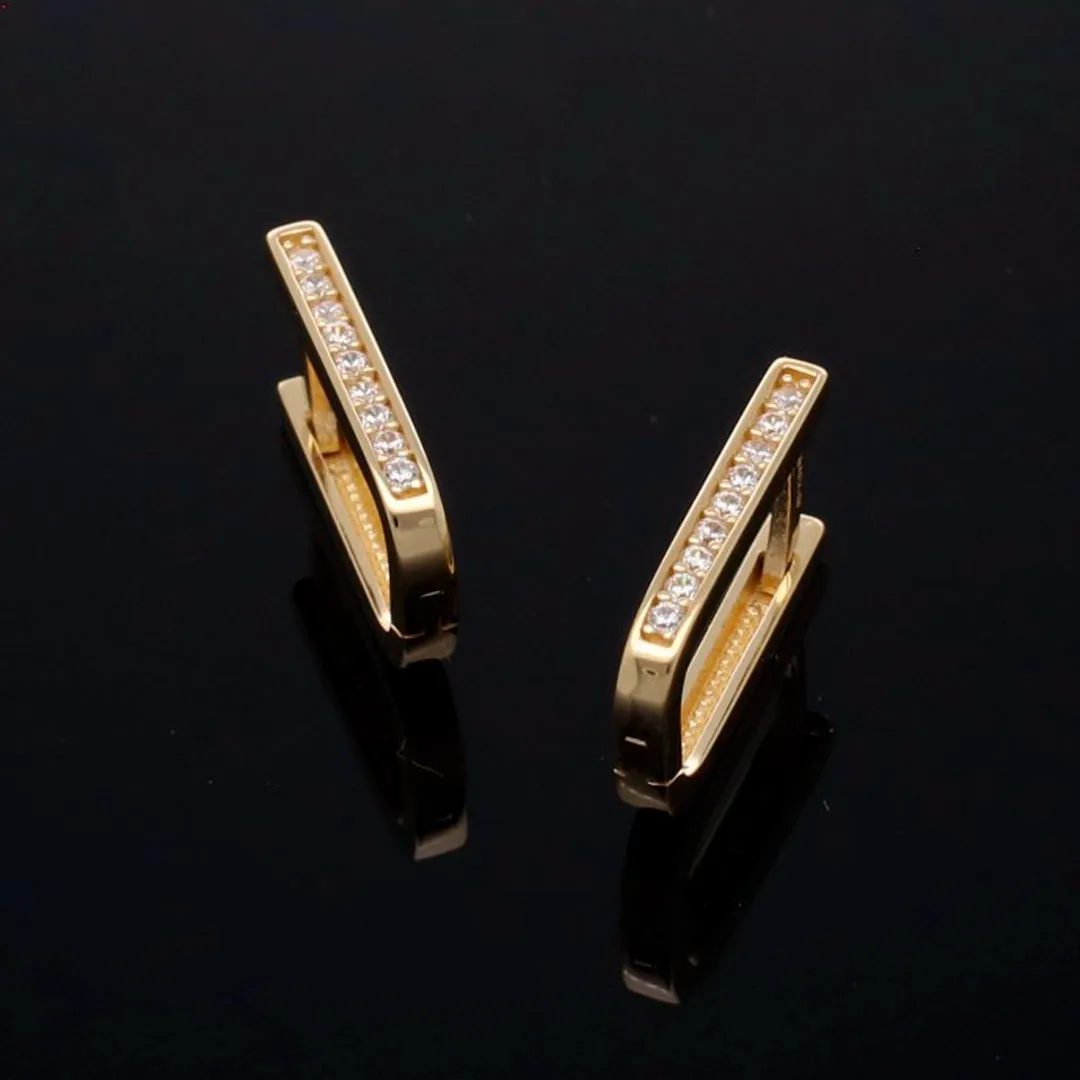 Pendientes de oro 18k aretes forma de U con circones 243_636-00589 pendientes-de-oro-18k-y-circones-243_636-00589 toma sin retoque