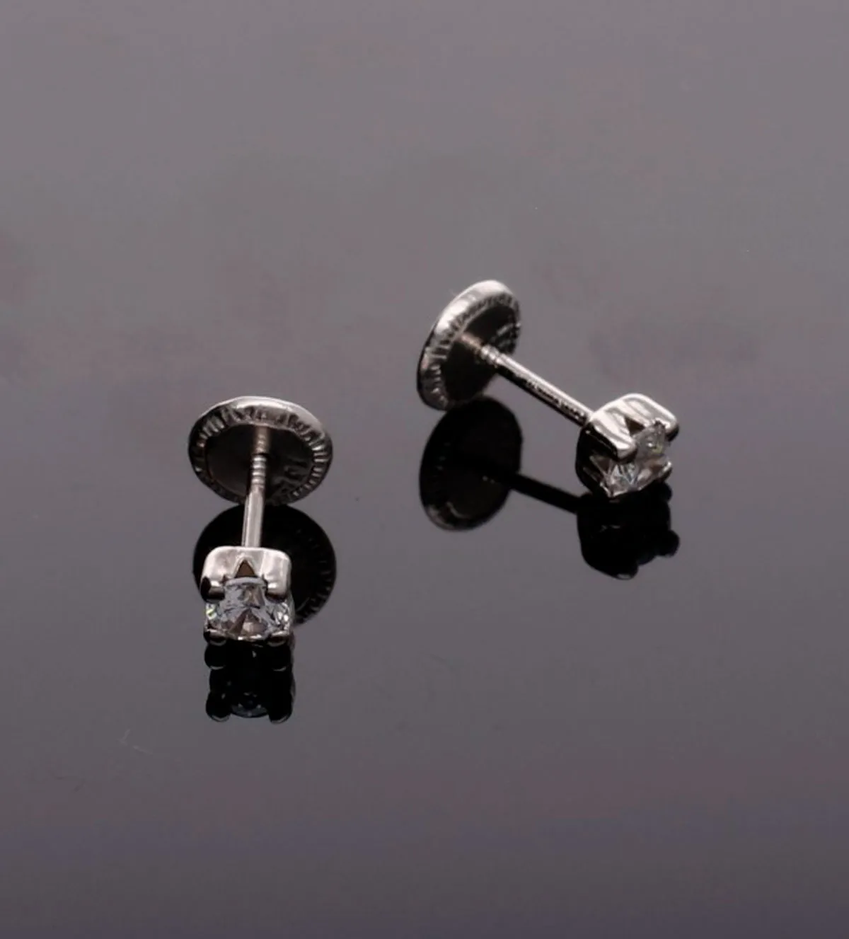 Pendientes de oro blanco 18k para bebe 243_486-00074-B pendientes-de-oro-blanco-para-bebe-243_486-00074-B toma sin retoque