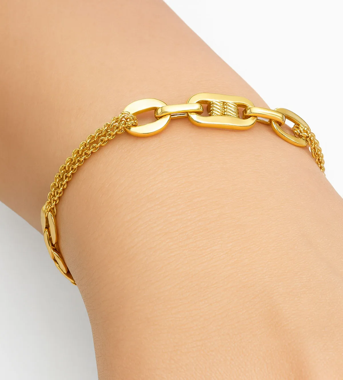 Pulsera de oro 18k 243_028-50313 pulsera de oro para mujer 243_028-50313 toma en modelo femenino