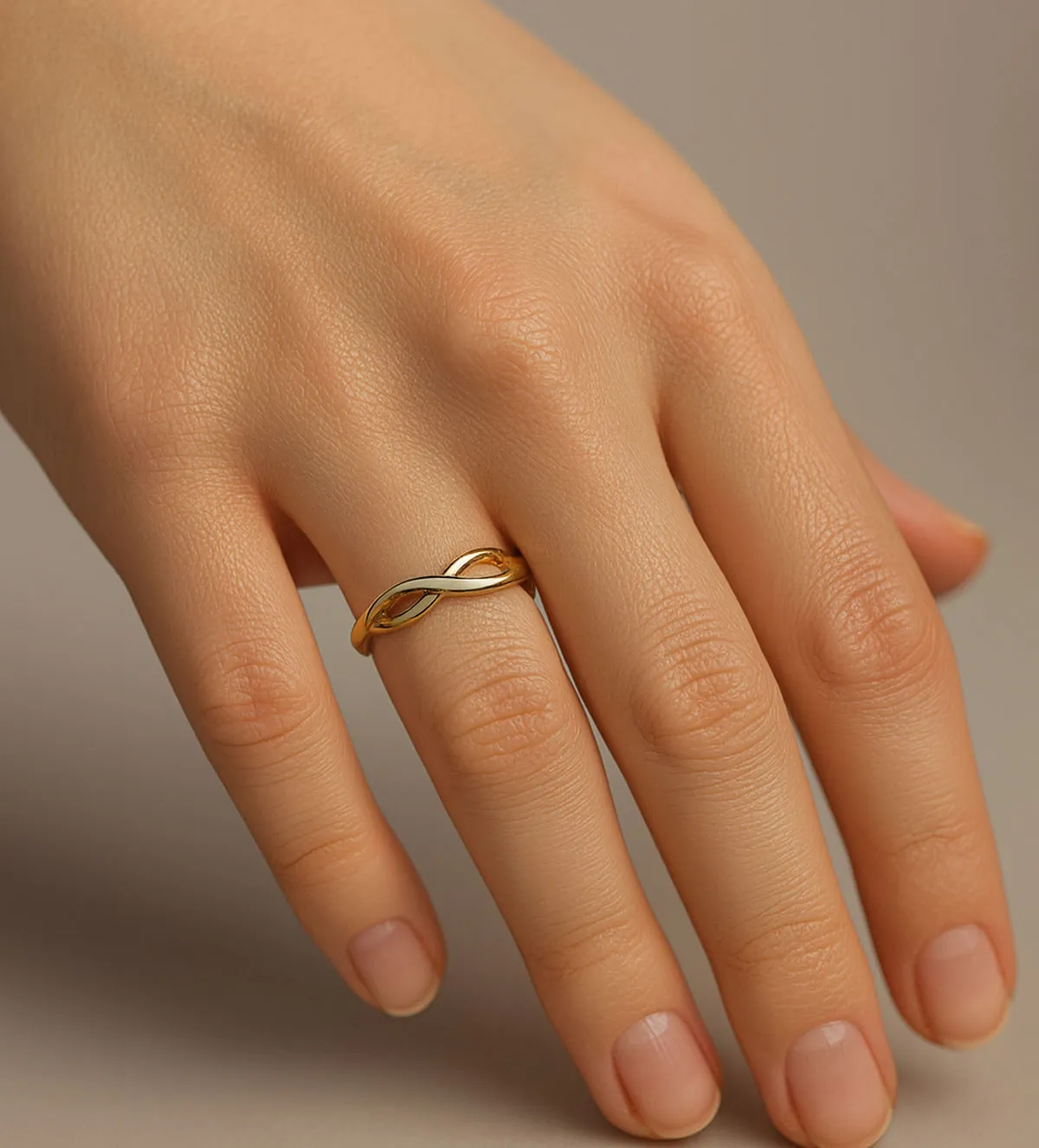 Anillo de oro bicolor 18k trenza dos tonos 243_177-01774 Anillo de oro bicolor 18k trenza dos tonos 243_177-01774 - Imagen 2