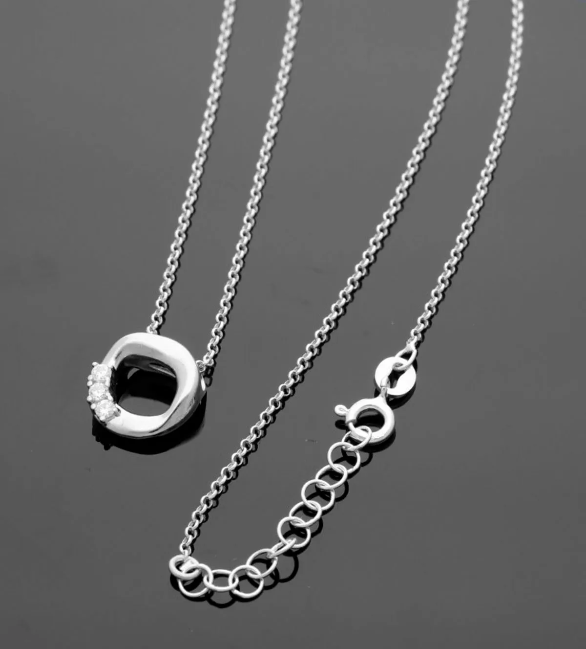 Gargantilla de plata con circones 266_0211117 gargantilla-de-plata-266_0211117-1-1-1-13MM_05 modelo fondo negro sin retoque