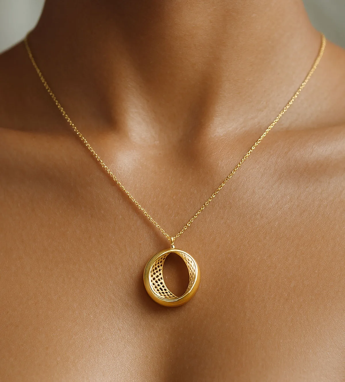 Gargantilla de plata círculo con rejilla 266_0210771 gargantilla-de-plata-chapada-266_0210771-2-1-20MM_10