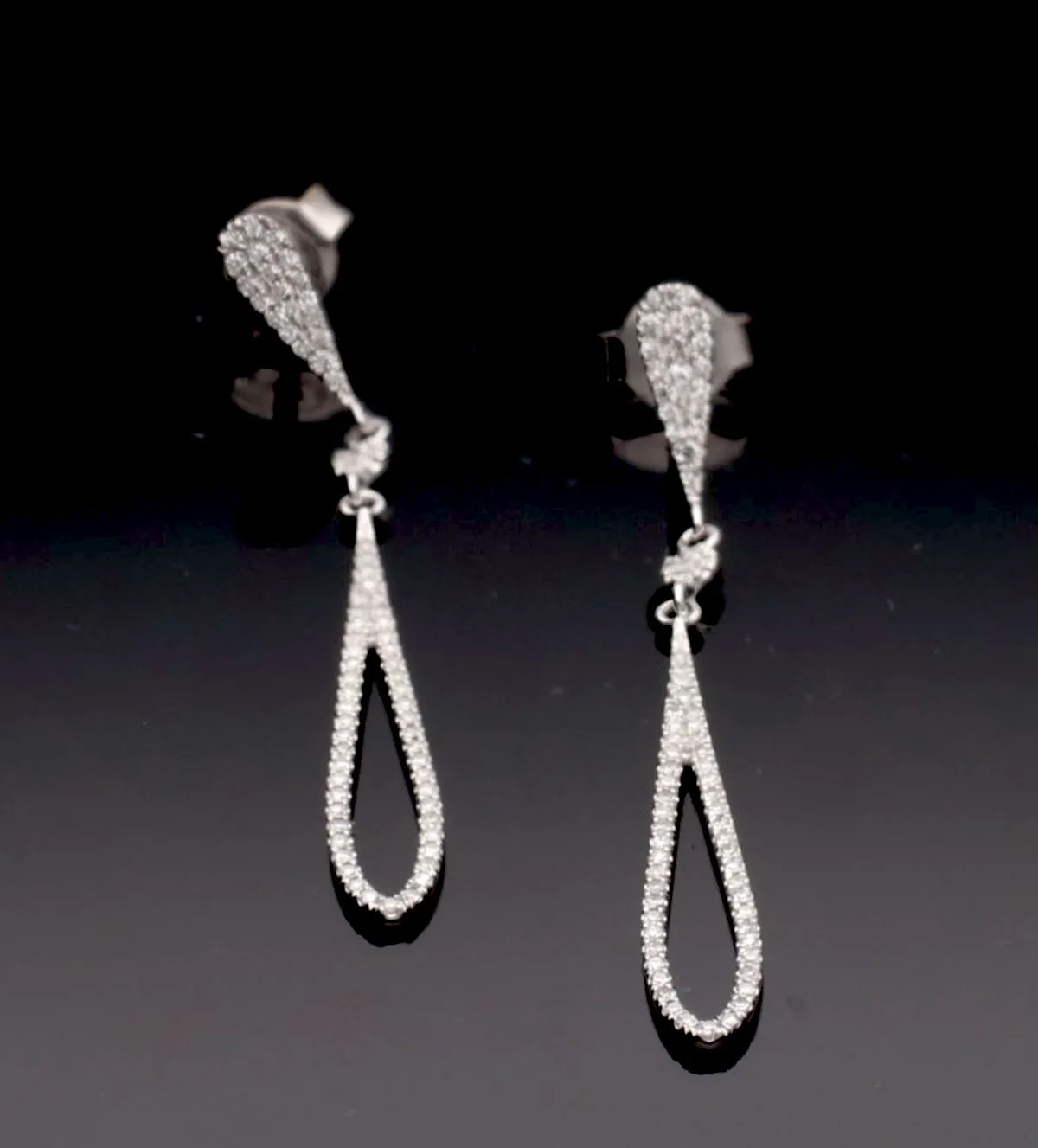 Pendientes de oro largos con brillantes 243_481-00032 pendientes de oro 18k con brillantes 243_481-00032_05